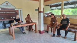 Warga Padukuhan Kanigoro Bayar Pajak PBB P-2 Hari Ini, Tim Kapanewon Hadir di Lokasi